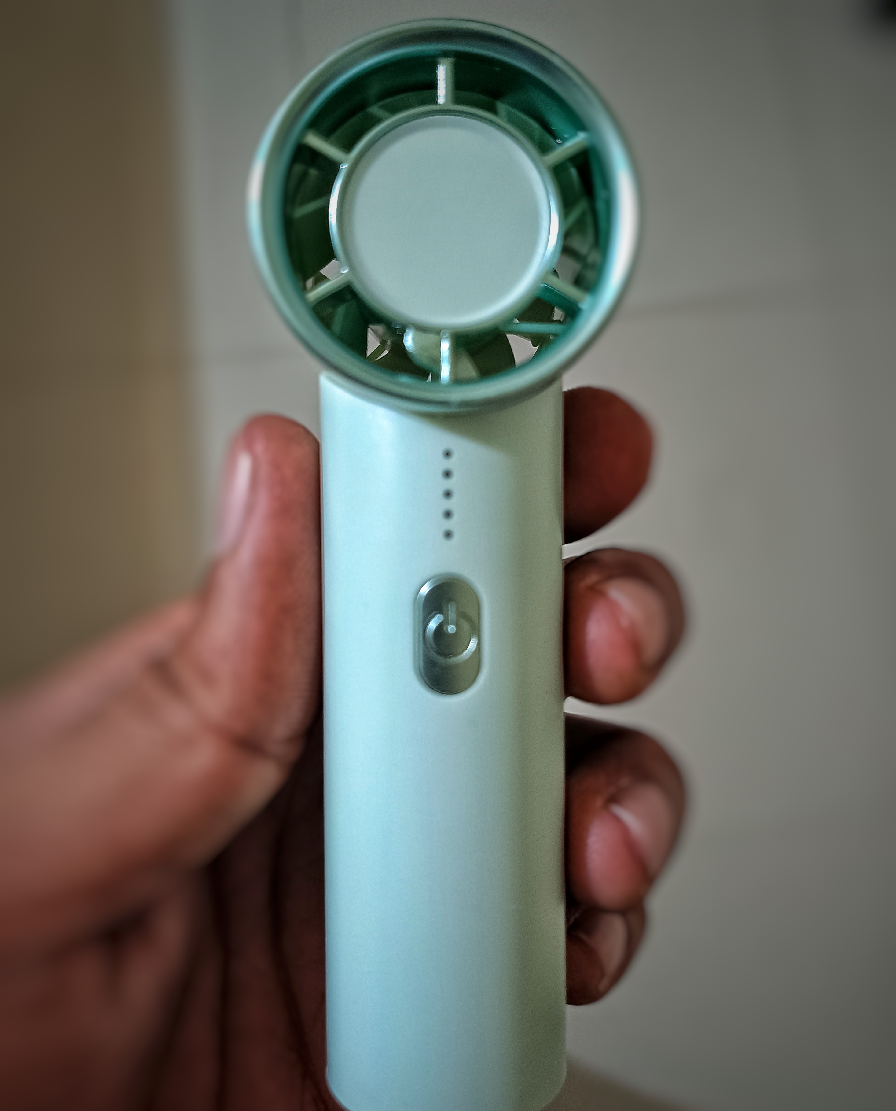 High-speed USB Bladeless Turbo Handheld Pocket/Mini Fan